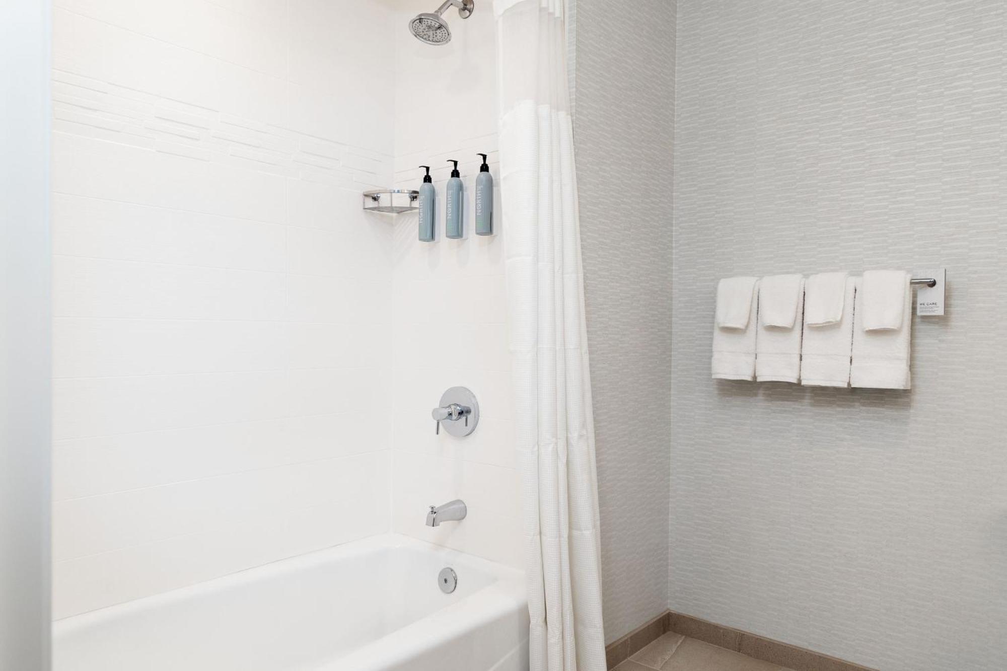 Residence Inn By Marriott Anaheim 布雷亚 外观 照片